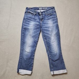 Levi’s Signature Modern Capri Mid Rise Denim Cropped Rolled Jeans